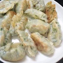 鸡蛋韭菜煎饺的做法[图]