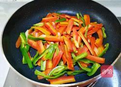 青椒胡萝卜炒牛排的做法图解9