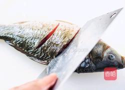 葱焖鲫鱼的做法图解3
