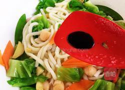 杂蔬海鲜炒乌冬面的做法图解6