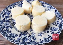 蟹味菇煨日式豆腐的做法图解2