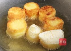 蟹味菇煨日式豆腐的做法图解3