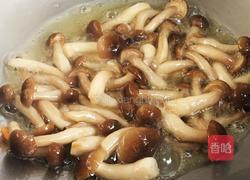 蟹味菇煨日式豆腐的做法图解4