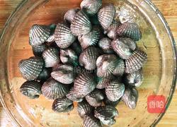 开水烫血蛤的做法图解1