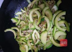 西葫芦炒肉片的做法图解8