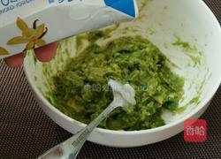 下午茶牛油果三明治的做法图解3