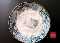 酸辣香酥带鱼的做法图解3