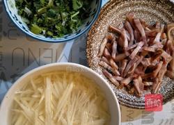 凉拌猪耳朵土豆丝的做法图解1