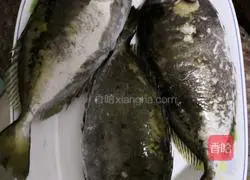 Microwave Recipe Sour Plum Steamed Niang Ai Fish Recipe Illustration 1