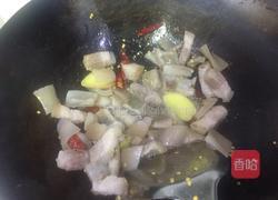 五花肉炖冻豆腐的做法图解9