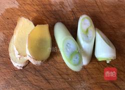 番茄土豆牛腩的做法图解2