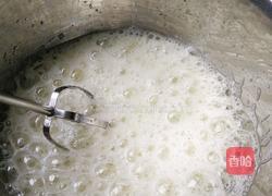 下午茶#8寸芝麻戚风蛋糕的做法图解7