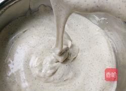 下午茶#8寸芝麻戚风蛋糕的做法图解14
