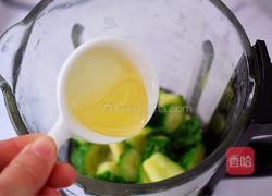 排毒芹菜汁的做法图解6