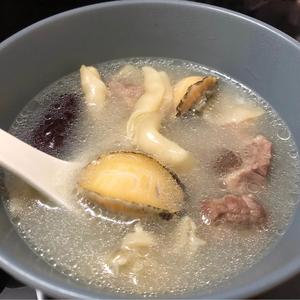 鱼胶鲍鱼排骨汤