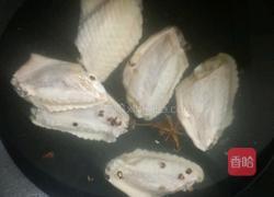 豉香酒酿鸡翅的做法图解1