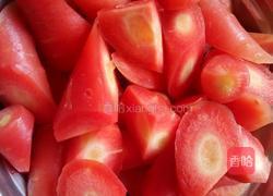 胡萝卜煲肥肠的做法图解4