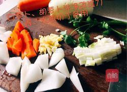 双色萝卜排骨汤的做法图解1