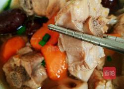 电饭煲莲藕胡萝卜排骨汤的做法图解7