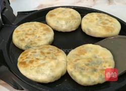 凉了不硬的韭菜盒子的做法图解17