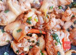 干蘑菇炖鸡块的做法图解12