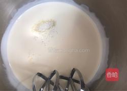 葡萄干奶油蛋糕卷的做法图解14