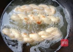 松软大麻花的做法图解6