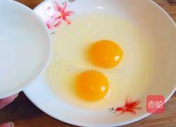 菠菜炒鸡蛋黑芝麻的做法图解3