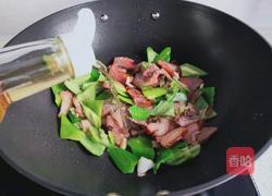辣椒炒猪头肉的做法图解6