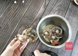 蒸蒜蓉粉丝扇贝的做法图解4