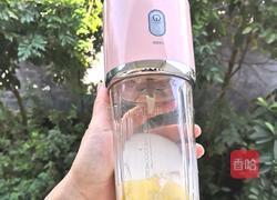 芒果奶昔的做法图解3