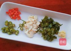 海鲜菇肉丝炒粉的做法图解4