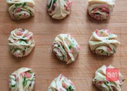  香肠丁花卷的做法图解10