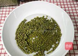 是不是可以自己在家发绿豆芽儿 坐等绿豆发芽的做法图解2