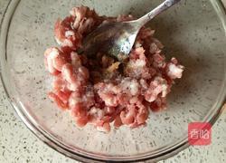 豆腐抱蛋的做法图解1