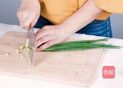 葱香虾皮胡萝卜煎饼的做法图解3