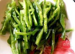 青椒肉丝的做法图解1