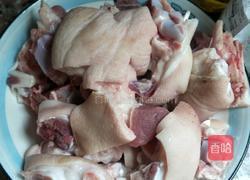 红烧猪手的做法图解1