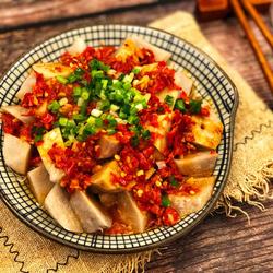 剁椒芋艿的做法[图]