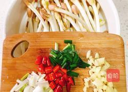 蚝油花生芽的做法图解1