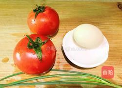 番茄鸡蛋盅的做法图解1