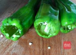 青椒酿香肠的做法图解2