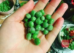 菠萝炒饭的做法图解1