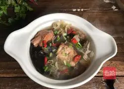 Illustration of how to make double-ear steamed pork ribs 12