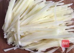 蒸酸辣土豆丝的做法图解1