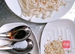 蒜蓉蒸金针菇的做法图解1