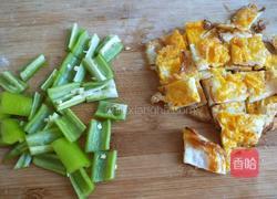 新文美食 荷包蛋炒虾仁 的做法图解4