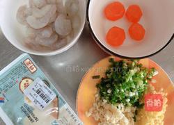  金汤虾仁豆腐羹的做法图解1