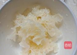 ＃蒸菜＃冰糖银耳窝雪梨的做法图解4