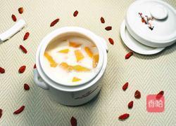 牛奶木瓜盅的做法图解1